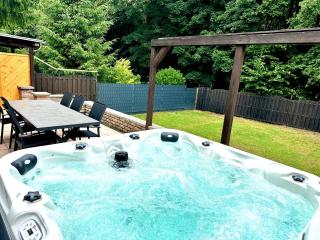 Haus mit Whirlpool & Kamin direkt am Wald - Stolberg - 8