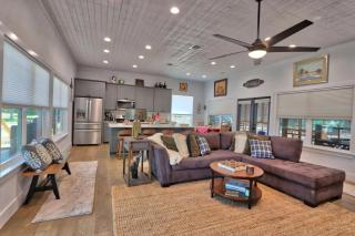 Frontier Ranch Retreat - 1