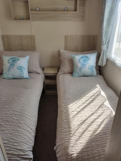 3 bed Sleeps 8 Wifi and Linen inc - Corton - 3