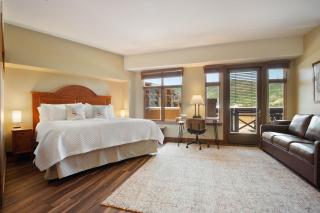 Sundial studio in the heart of Canyons Village, outdoor pool/hot tubs, walk to hiking & biking C202A - Park City - 3