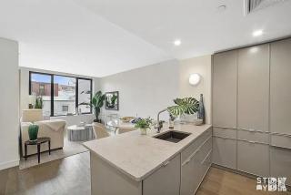 194-4C Stylish 3BR 2BA Washer-Dryer Rooftop - Brooklyn - 0