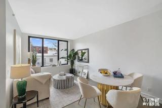 194-4C Stylish 3BR 2BA Washer-Dryer Rooftop - Brooklyn - 9