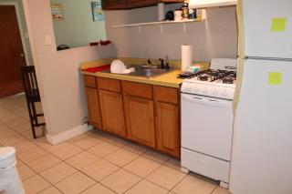 Historic Hill Apt1 - 2