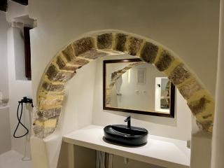 Katharsis Palace 15th Century Art Hotel at Naxos Old Town III - Naxos Chora - 0