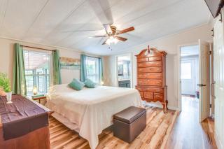 Boat, Fish, Relax Lake Secession Retreat with Dock - 1