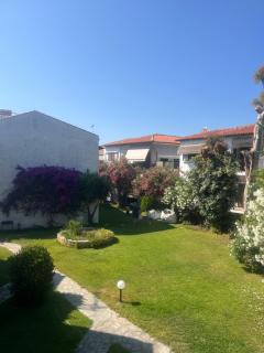 Garden by the sea apartment just 100m from the beach - Pefkochori - 9