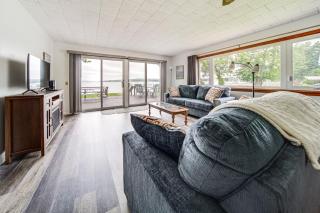 Waterfront Chautauqua Lake Home with Deck and Grill! - Jamestown - 7