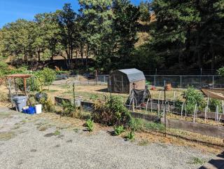 Tiny Farmhouse/duplex - Mosier - 7