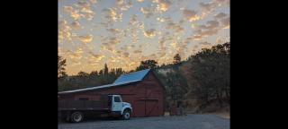 Tiny Farmhouse/duplex - Mosier - 4