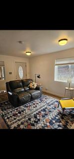 Tiny Farmhouse/duplex - Mosier - 1