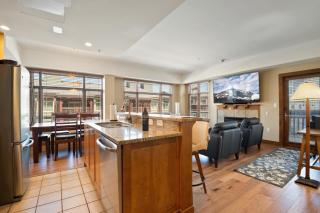 Sundial condo in Canyons Village, private patio, outdoor pool/hot tub, walk to hiking/biking C216 - Park City - 1