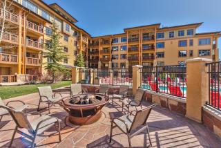 Sundial hotel room in Canyons Village, patio, outdoor pool/hot tub, walk to hiking/biking C216A - Park City - 8