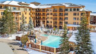 Unequalled Ski in Out Location Next to Gondola, Sundial 1Br, Pool, Hot tubs, Condo Nast Winner C216B - Park City - 8