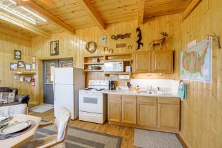 Studio Cabin with Mtn Views by the Green River! - 3