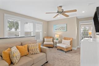 Teal Dreams by AvantStay 3 blocks to Beach Back Patio Seating - 7