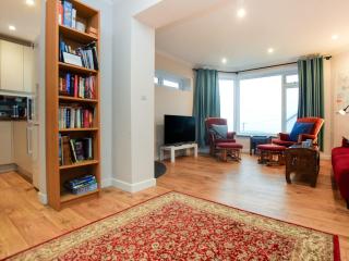 4 Bed in Ogmore-By-Sea 87141 - Saint Brides Major - 2