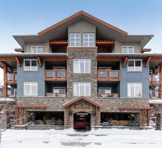 Mountain Luxe - Canmore - 3