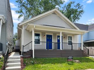 Single level 2 bedroom- minutes from downtown! - 8