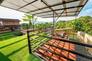 Hot Tub and Movies Under the Stars - Pereira - 4