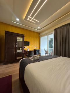 Noble Resort - Anachal - 9