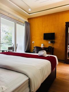 Noble Resort - Anachal - 8