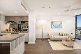 Queen's Wharf Brisbane Luxury Apt River Views - 3