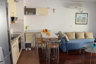 Apartment Beachfront - Makarska - 4