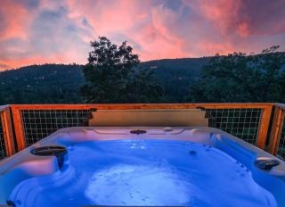 Yosemite Family Ranch w hot tub-views-EV-more! - Oakhurst - 0