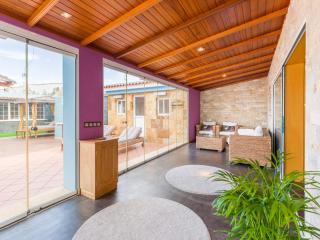 Rural Getaway with Terrace & Views - Santa Maria de Guia - 2