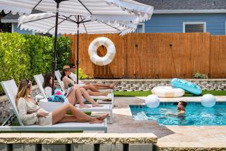 Sleeps 11 Walk to Atlantic Pool w Sun Deck - Delray Beach - 1