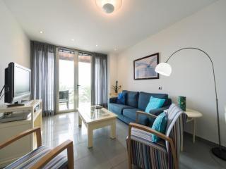 Oceanfront Apartment with Balcony - Las Palmas de Gran Canaria - 2