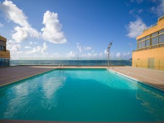 Beachfront Apartment in Las Canteras with Pool - Las Palmas de Gran Canaria - 3
