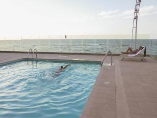 Beachfront Apartment in Las Canteras with Pool - Las Palmas de Gran Canaria - 4