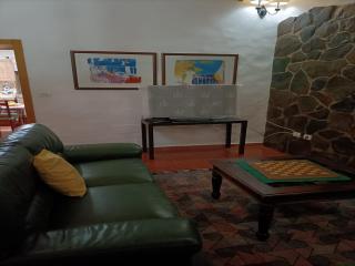 Charming Getaway with Jacuzzi & Views - Moya - 2