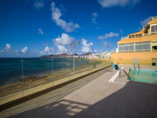 Beachfront Apartment in Las Canteras with Pool - Las Palmas de Gran Canaria - 5