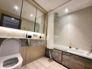 Hammersmith Apartment - London - 4