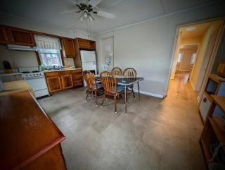 Ocean Breeze Retreat - Beach Haven - 1