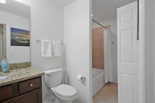 Waterfront Lakewood National condo overlooking the 11th green - Golfers Grove - 2