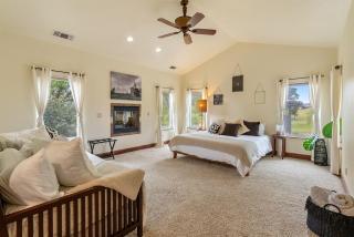 Castoro Cellars Hive and Hivette Wine Stay, Groups - Templeton - 3