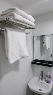 Group Stay for 6 with 3 Bunk Beds, Kitchen, Wi-Fi & Netflix, Near MRT Boni - Manila - 2