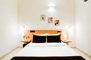 Super Townhouse Casa Grand Miyapur - Haiderabad - 1
