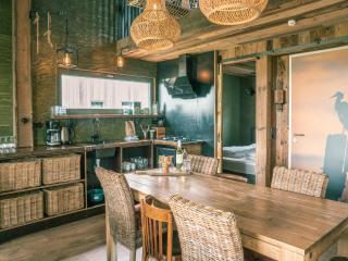 Beach Cottage in Netherlands with BBQ - Callantsoog - 7
