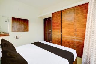 Super Hotel O Eswar Guest House - Chennai - 1