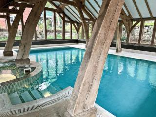 The Peacock Barn - E4713 - Dunstall - 5