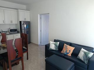 Estudio a solo pasos de la playa , El Pueblito - - 5