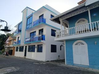 Estudio a solo pasos de la playa , El Pueblito - - 3