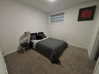 New 1-bedroom basement apartment - Calgary - 6