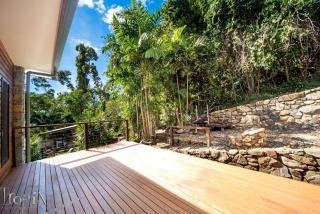 Private Stone House - Cannonvale - 7