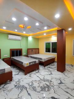 Hotel The Prince Palace Near Mahabodhi Temple - Bodhi Tree - Lift-Free Wifi and Parking Facilities - 3