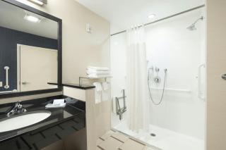 Fairfield Inn & Suites by Marriott Springfield Northampton/Amherst - Northampton - 1